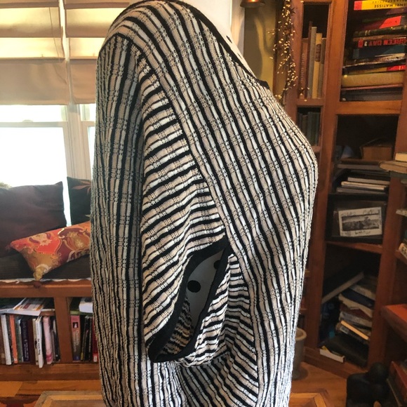 *B2G1* CHIC LAUNDRY BY DESIGN COCOON SWEATER XS! - Picture 4 of 10